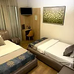 Park Tirana 3* Yzberishti