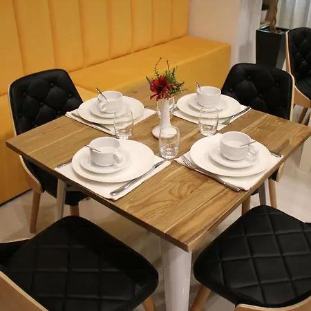 호텔 Park Tirana 3*