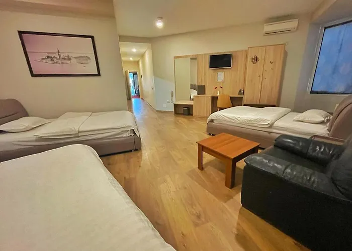 Hotell Park Tirana Yzberishti
