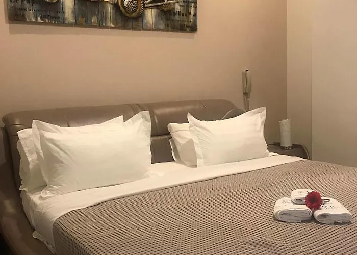 Hotell Park Tirana 3*