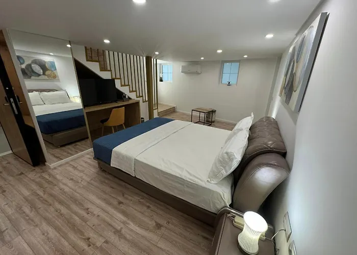 Park Tirana Hotel 3*