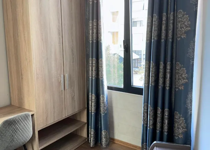 Park Tirana Hotel Yzberish