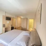 Park Tirana 3* Yzberishti
