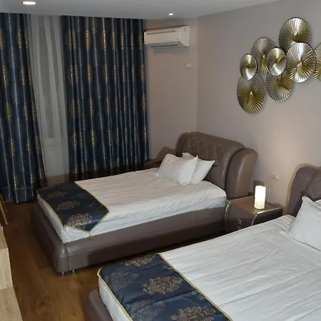 Park Tirana 3* Yzberishti