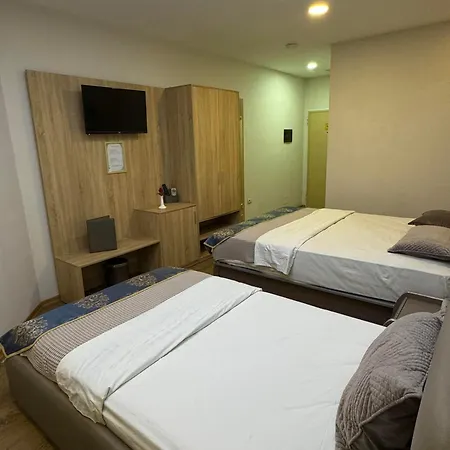 Hotel Park Tirana 3*