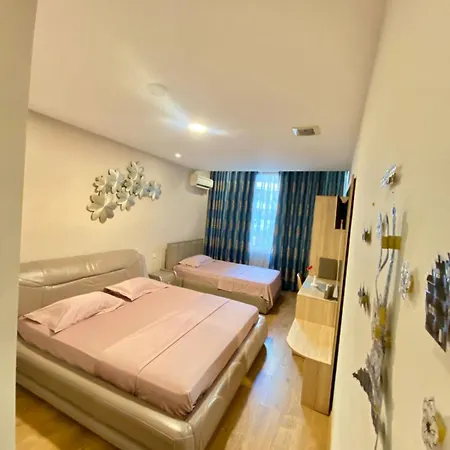 فندق Park Tirana