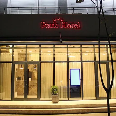 מלון Park Tirana 3*