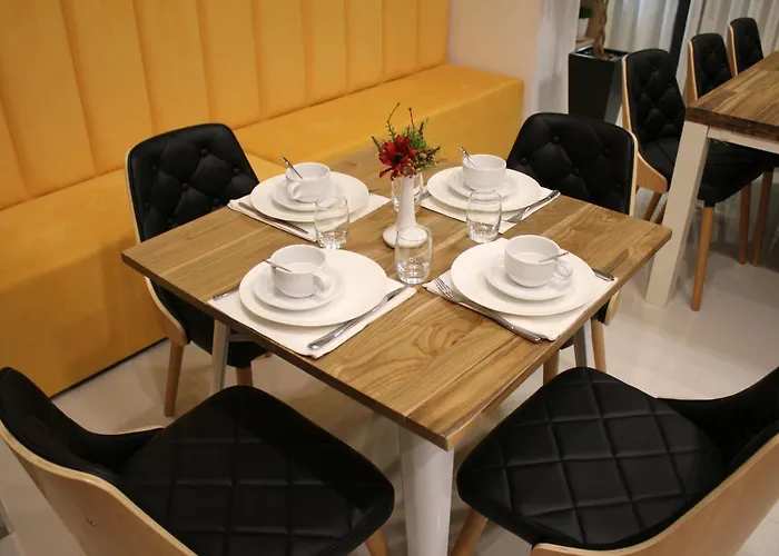 Szálloda Park Tirana 3*